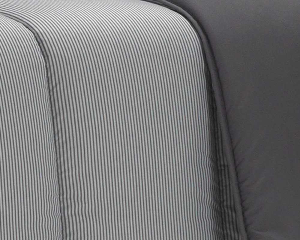 detalle edredón nórdico Stripe en color gris
